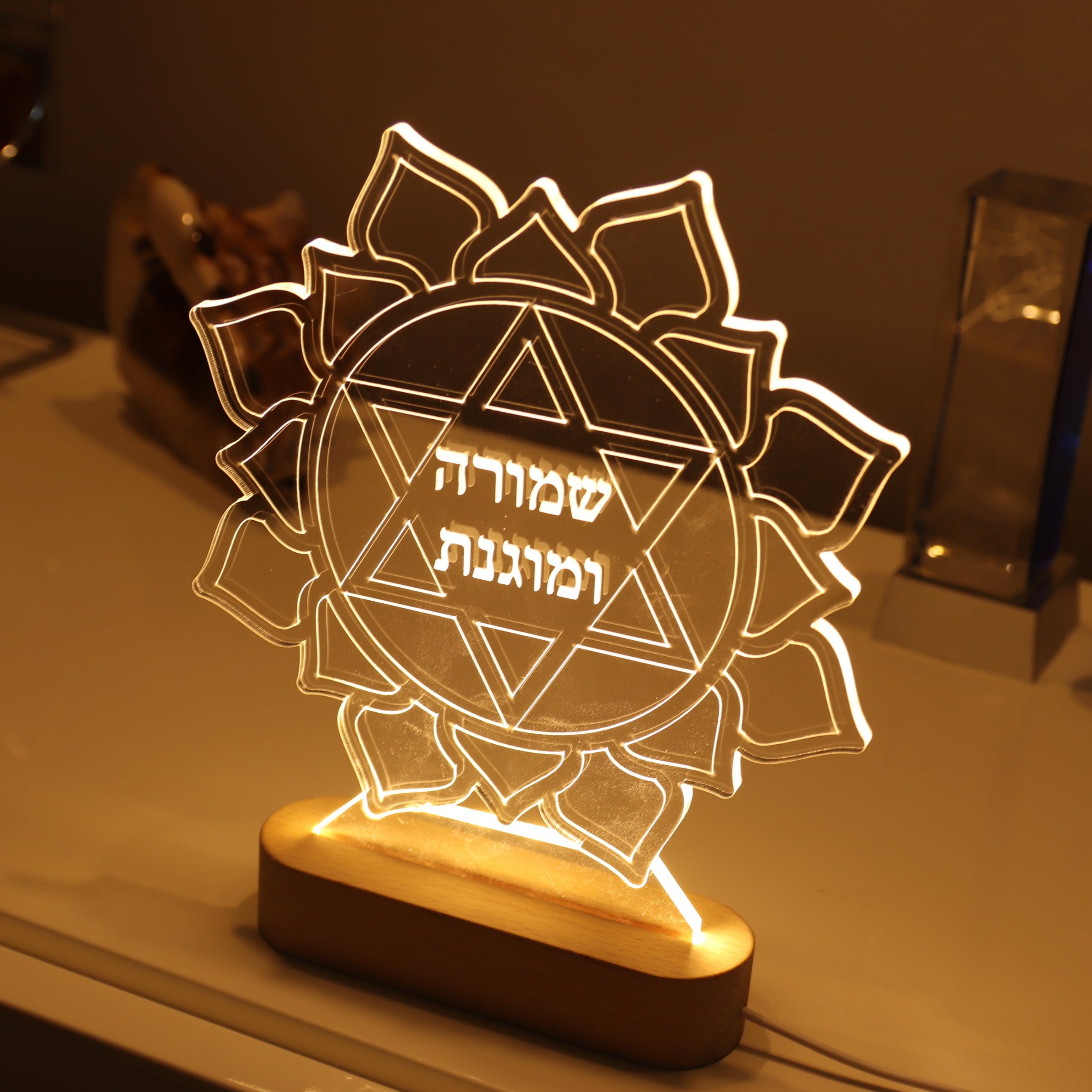 תאורת לילה -שמורה ומוגנת